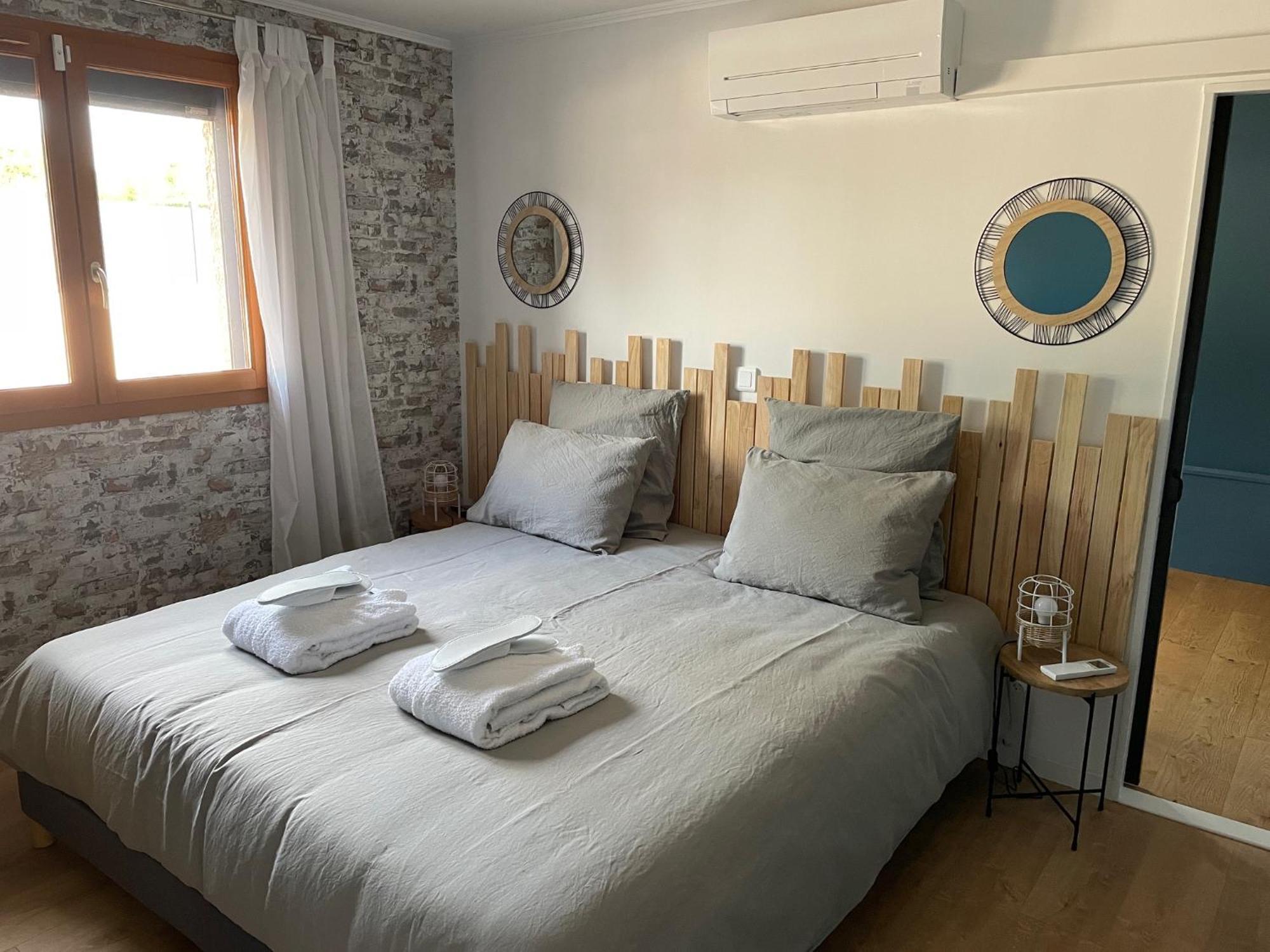 Bed and Breakfast Le Double C Saint-Victor-de-Morestel Zewnętrze zdjęcie